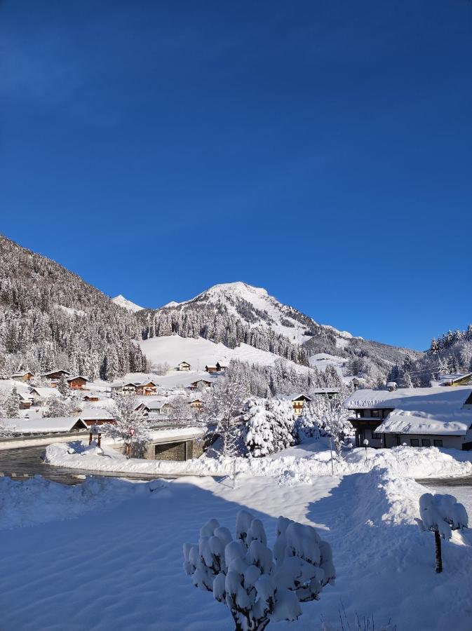 Gaestehaus Walpurga Russbach am Pass Gschütt Exteriér fotografie